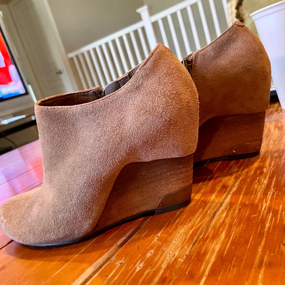 Vince Camuto Tan Bootie